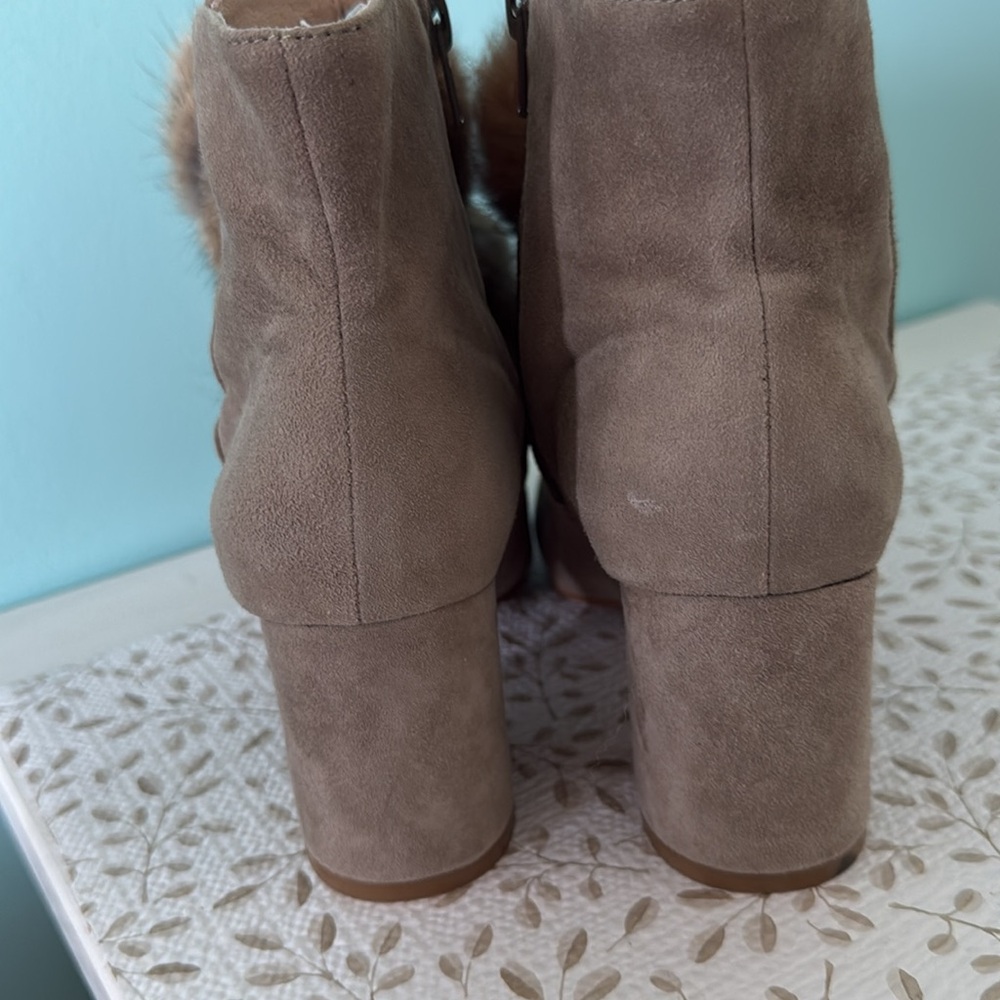 Cecelia New York Women's suede Gray Fur-Trimmed Boots (floor sample) - Picture 3 of 8